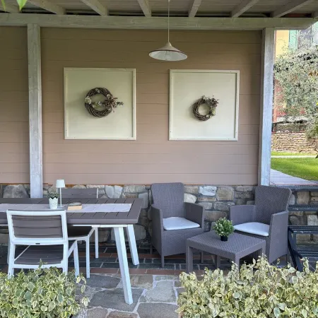 NATURE - cottage with garden, shared pool, private veranda