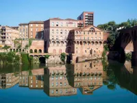 Mercure Albi Rives du Tarn - parking