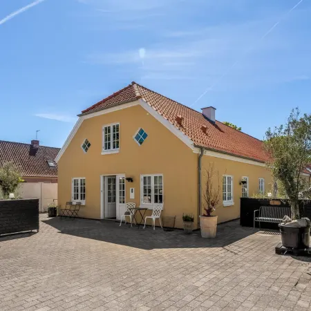 "Viivi" - 900m from the Sea