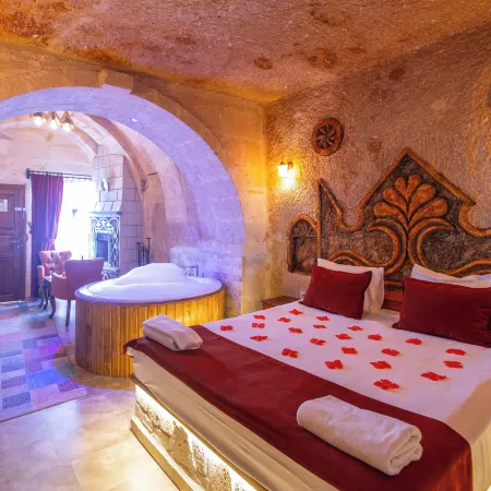 Bayar Cave Suites Special Class