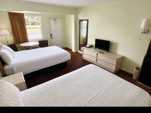 Sebring Inn
