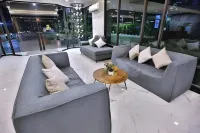 The  28th  Hotel