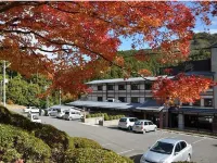 一關溫泉觀光旅店 - 停車場