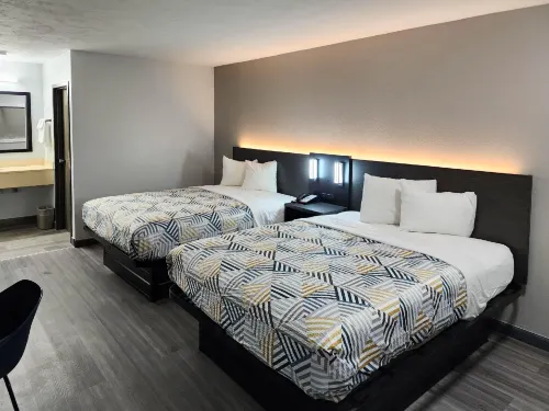 Motel 6 Oklahoma City, OK - Frontier City - 2-Star
