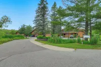 Condo on First Green w/ Deck at Schuss Mountain! - 3-Star