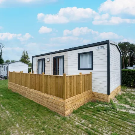 Nature-Rich Caravan Retreat for 6
