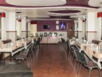 Hotel Shradha Saburi Palace - Pet friendly