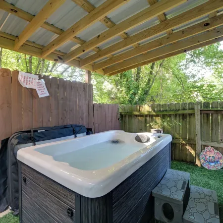 Home w/ Hot Tub, Playset & Grills in Clarksville!