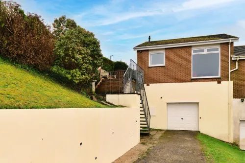 Holiday Home in Fishing Town of Looe - Bungalows