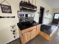 Rusty’s Getaway is a rustic/modern handicap accessible, family friendly space. - 3-Star