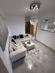 2BR Apt Near HOMS & Airport w Parking w WiFi - 公寓