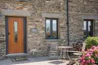 Stunning 3 bed cottage with exceptional views over fields and the Lakeland fells - 3-نجوم