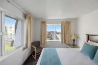 Surfside Resort - Beach
