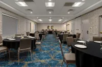 Hilton Garden Inn Detroit Metro Airport - Airport Shuttle