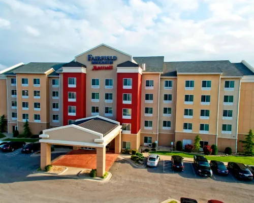 Fairfield Inn & Suites Oklahoma City NW Expressway/Warr Acres Hotels near Coronado Square