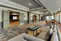 Huntsville Marriott at the Space & Rocket Center - parking
