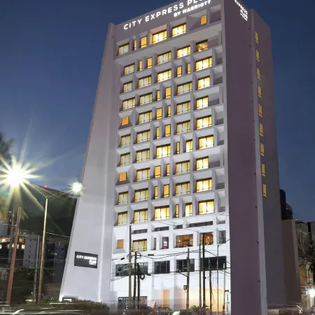 City Express Plus by Marriott Monterrey Galerias