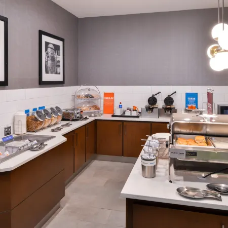 Hampton Inn & Suites Legacy Park-Frisco
