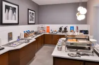 Hampton Inn & Suites Legacy Park-Frisco - Bữa sáng