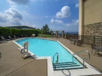 Hampton Inn Hazleton - Pools
