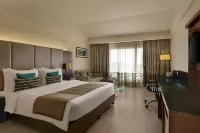 The Fern Kadamba Hotel & Spa Goa, Panjim, Series by Marriott - bar