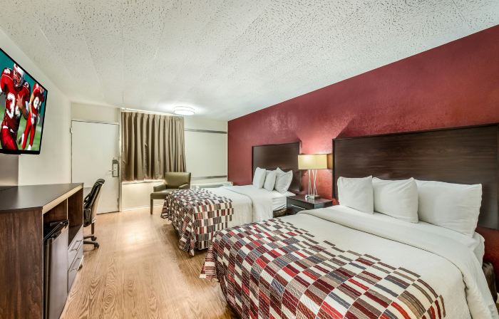 Red Roof Inn & Suites Wapakoneta