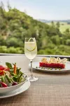 Auberge du Soleil - breakfast
