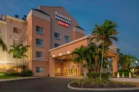 Fairfield Inn & Suites Venice - parking