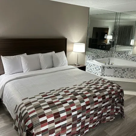 Red Roof Inn Charleston - Dunbar