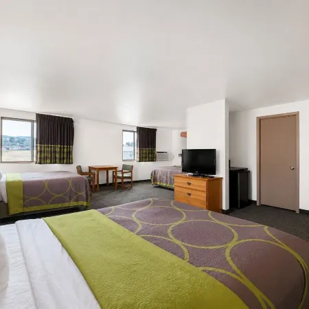 OYO Fairbridge Inn And Suites