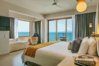 Almar Resort Luxury LGBT Beach Front Experience - balcone