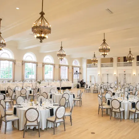 The Stella Hotel & Ballroom