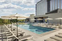Omni Viking Lakes - Pools