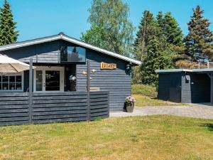 4 Person Holiday Home in Grenaa