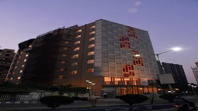 Lynq Aero Hotel a 