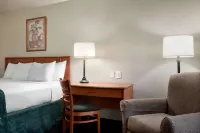 Travelodge by Wyndham Clinton Valley West Court