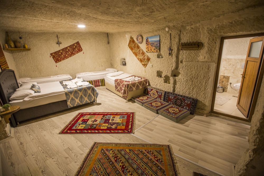 Mia Cappadocia Cave Hotel