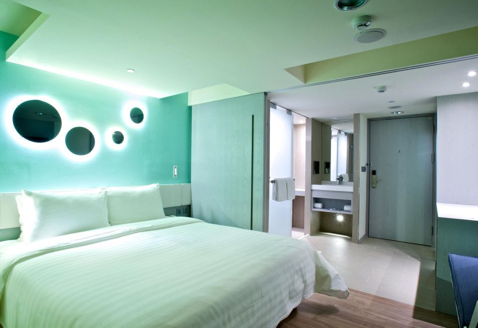 4. FX 인 가오슝..