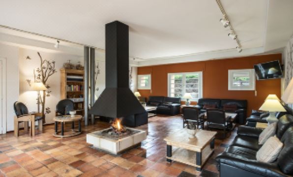 Hotel La Posada De Alameda - Housity