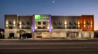 Holiday Inn Express & Suites Chatsworth Hotels in Chatsworth