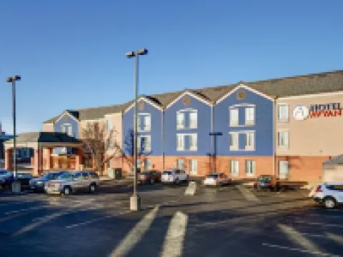 Comfort Inn & Suites Saint Louis Lafayette Square Hotels in der Nähe von The Saint Louis University Museum of Art