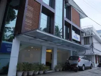 Roopmahal Hotels near Maharaja Swathi Thirunal Palace