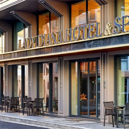 Lady Diana Hotel