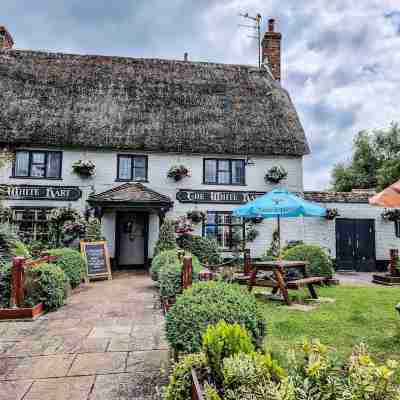 The White Hart, Wroughton Hotel Exterior