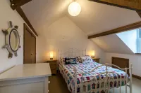 บ้านเดี่ยว 2 ห้องนอน 1 ห้องน้ำส่วนตัว ขนาด 381 ตร.ม. – กลางเมืองเทนบี - วิลล่า