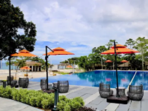 Cocoons Club Laiya Hotels in San Juan