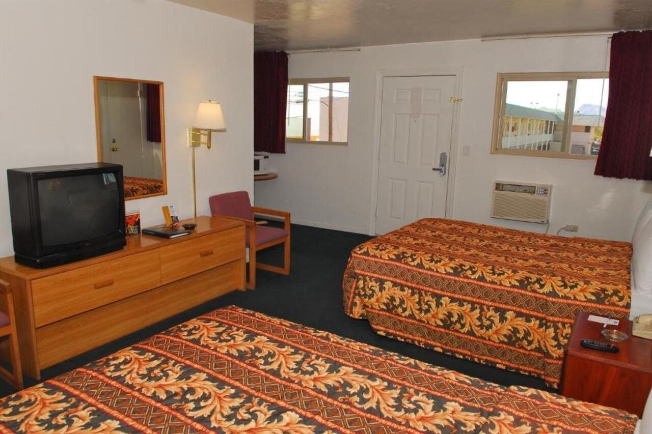 Stone Inn Extended Stay U of A