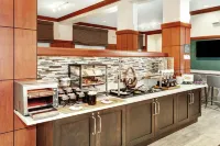 Hilton Garden Inn Chicago North Shore/Evanston - breakfast