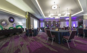 DoubleTree by Hilton Winston Salem - University