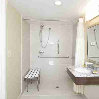 Hilton Arlington National Landing Rooms